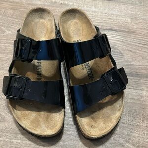 Birkenstock Arizona
Birko-Flor Patent - Black Patent